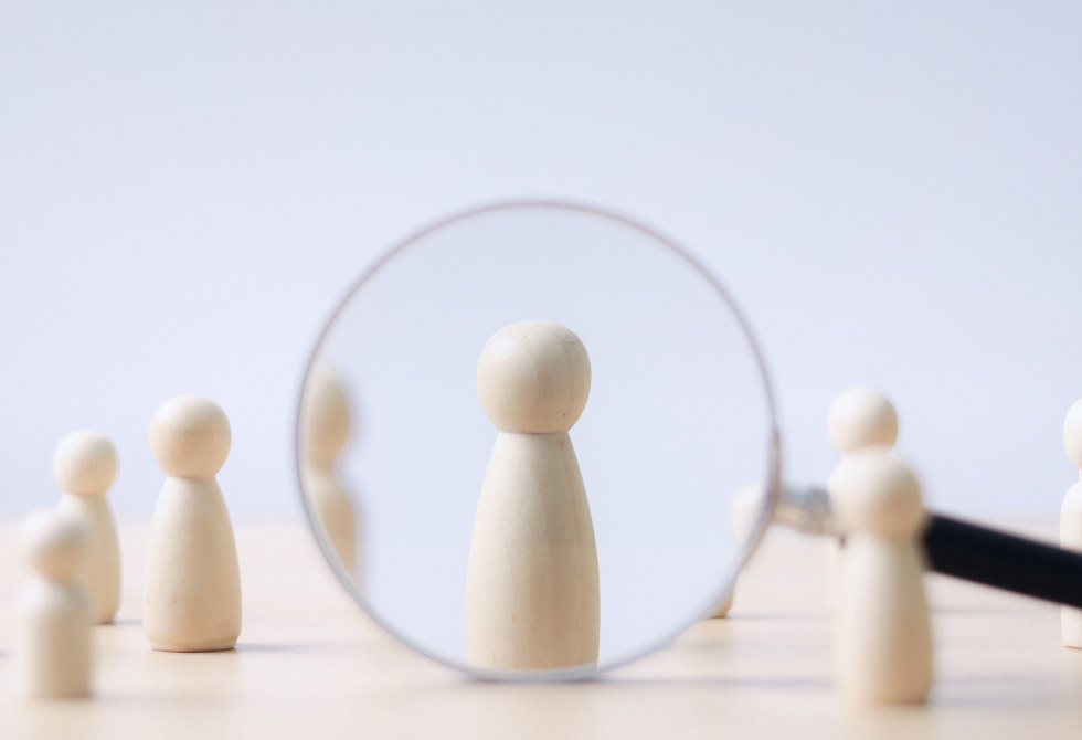 지원자 실종사건, 범인은 공고 안에 있다